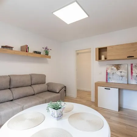 Inaki Deuna - Baskeyrentals Apartment *